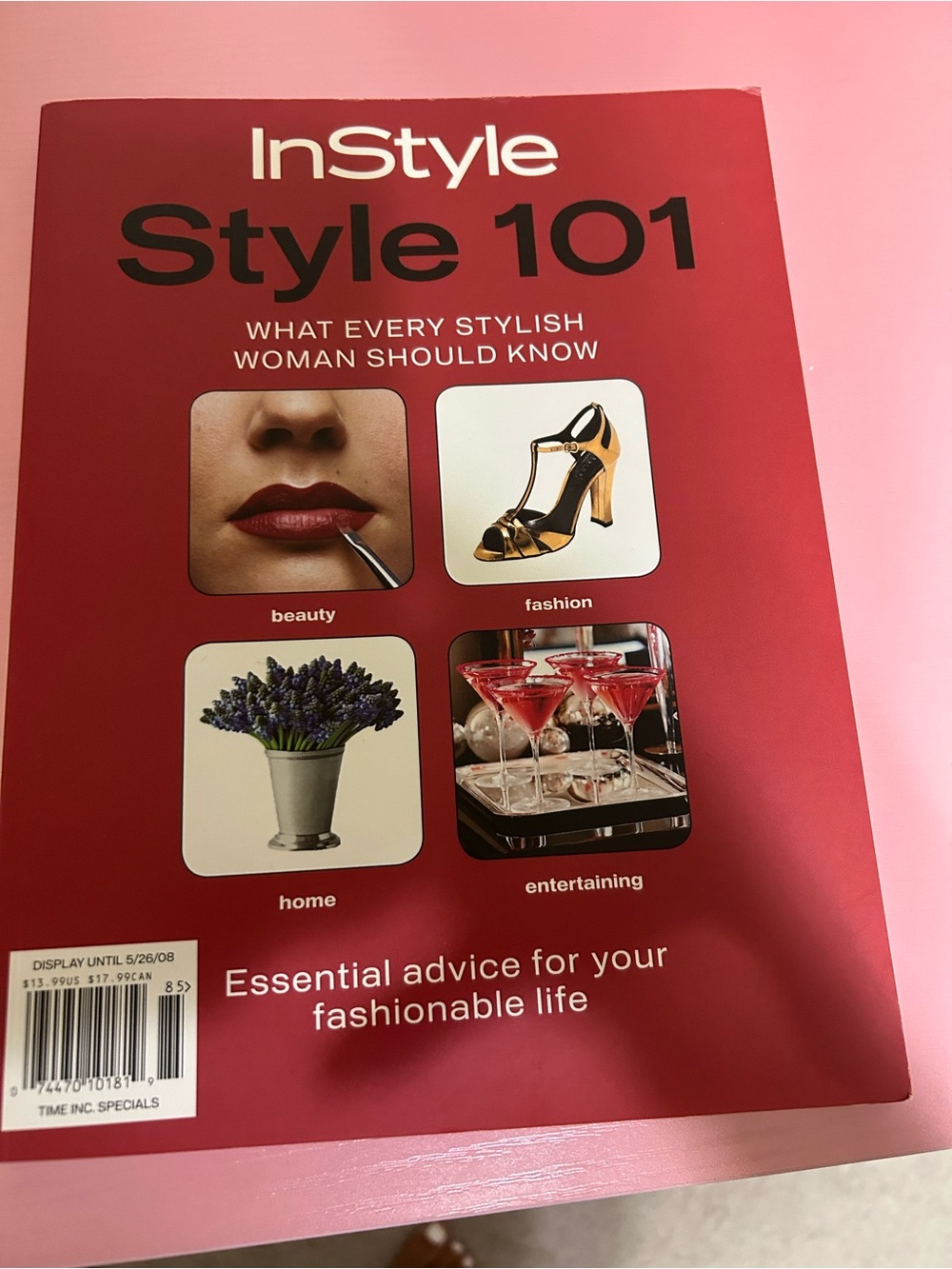 Style 101 - Red Women's Accessory Guide